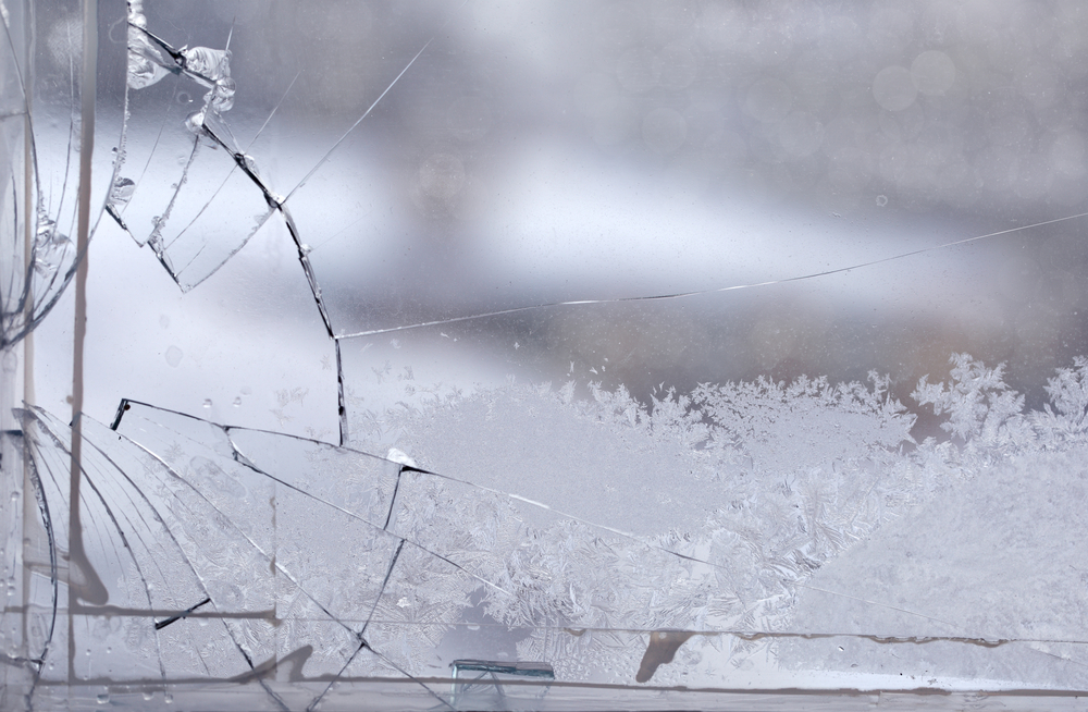 Can home windows crack from cold weather?